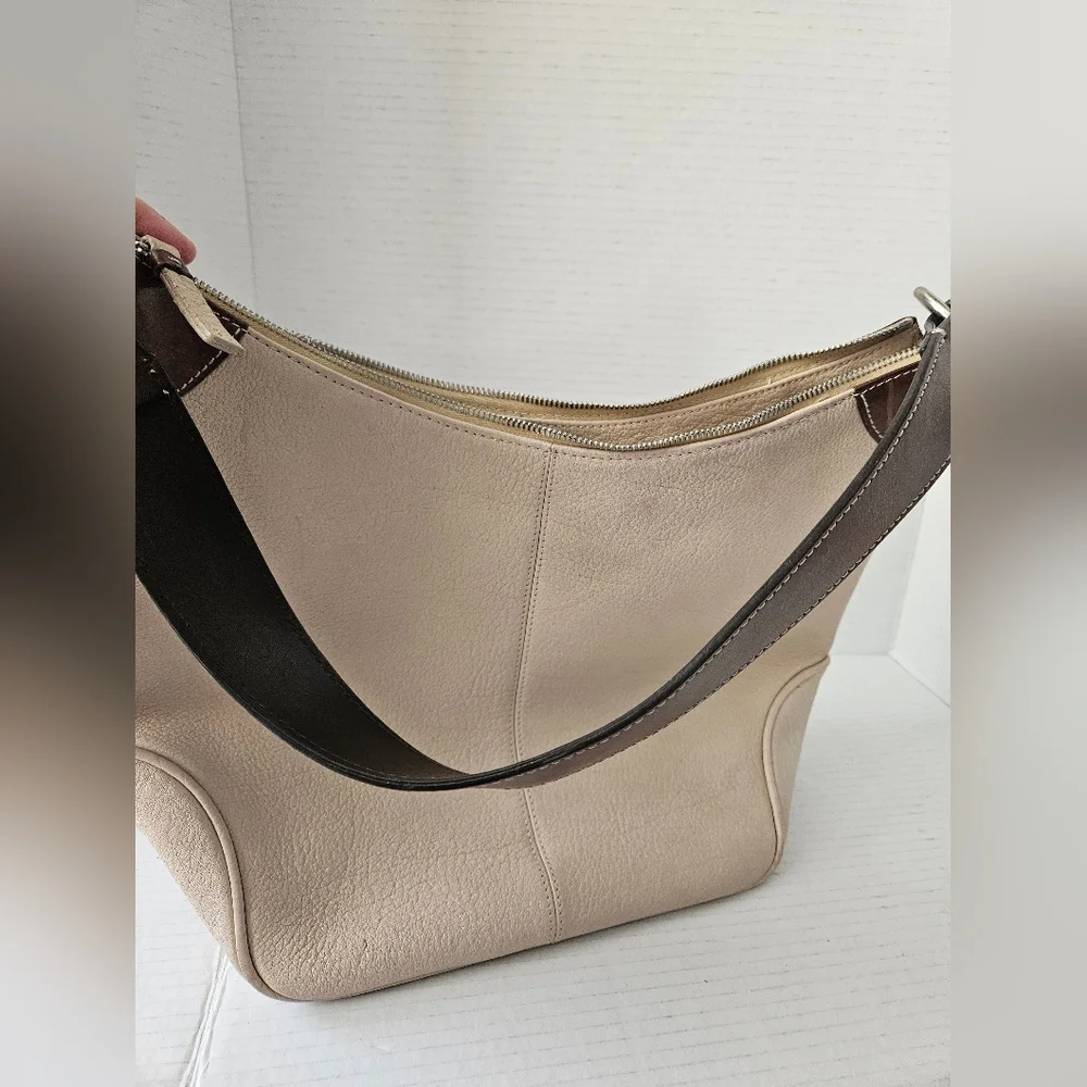 Dooney and‎ Bourke All Weather leather Hobo Shoulder bag